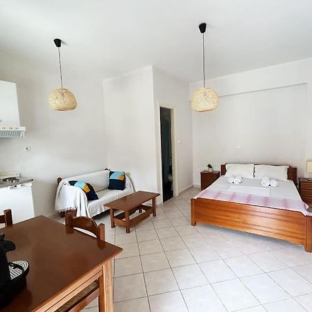 Cozy Studio In Skala, Agistri Lejlighed Eksteriør billede